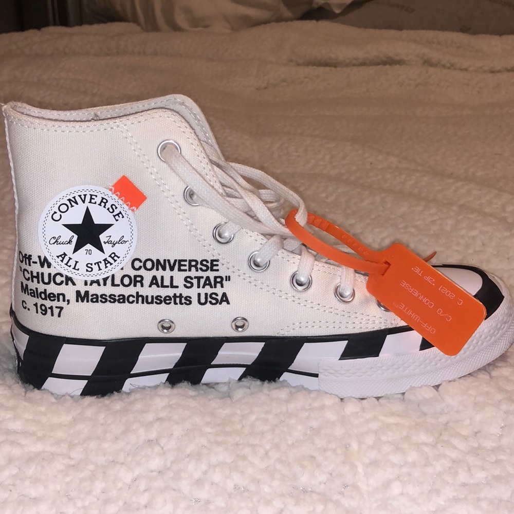 OFF WHITE CONVERSE SNEAKERS. Brand new never worn!!! Men’s size 6 women’s size 8